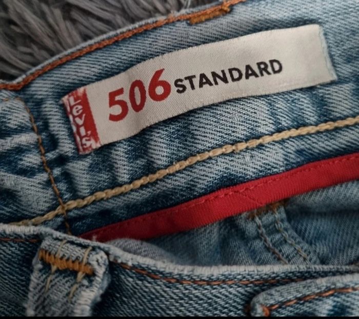Jeans à trous taille 38 Levi's 506 standard - photo numéro 3