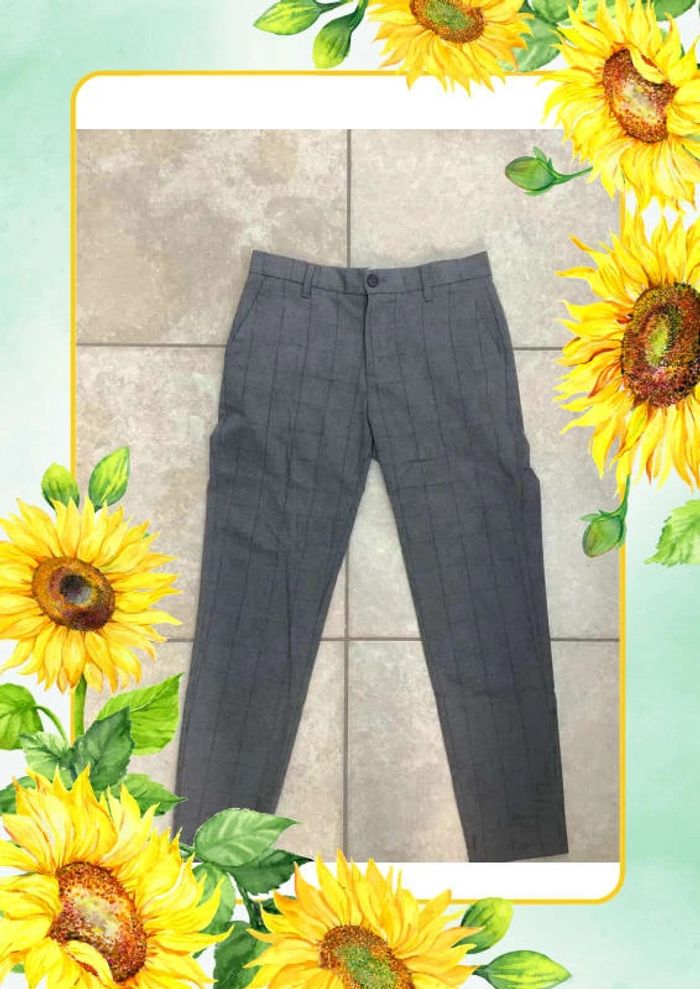 Pantalon ajusté Bershka 36 gris carreaux