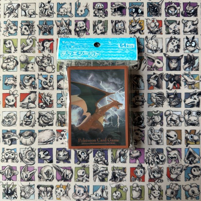 Sleeves Pokémon Center Dracaufeu