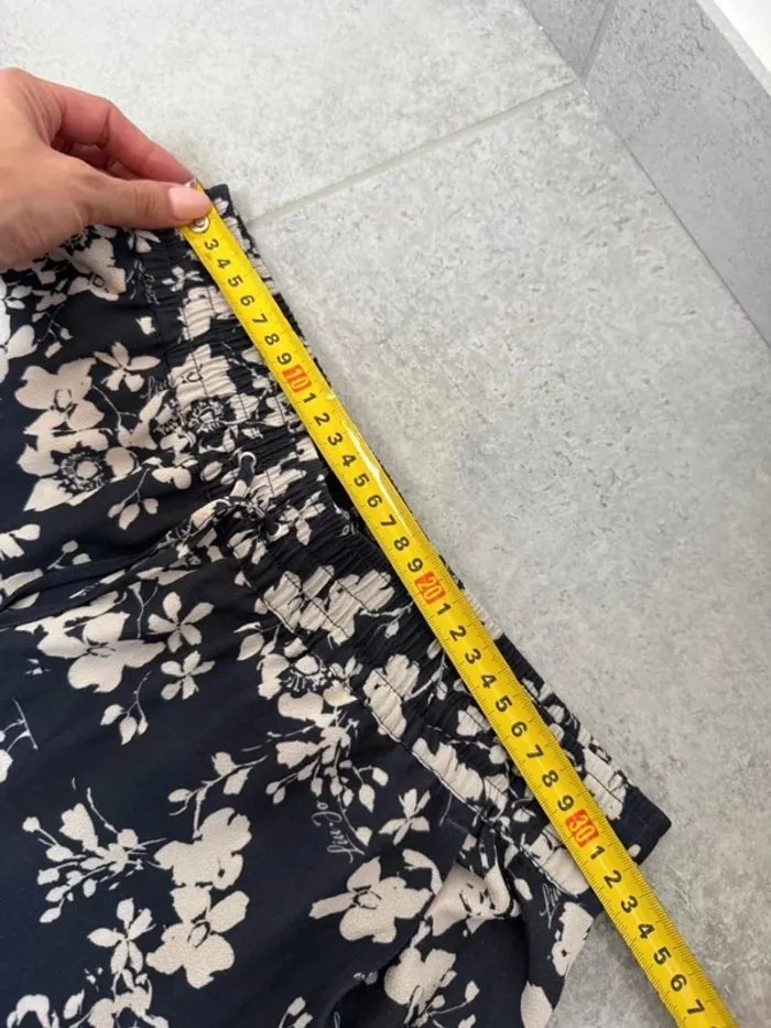 Pantalon été Liu Jo femme marine à fleurs taille 40 comme neuf - photo numéro 7