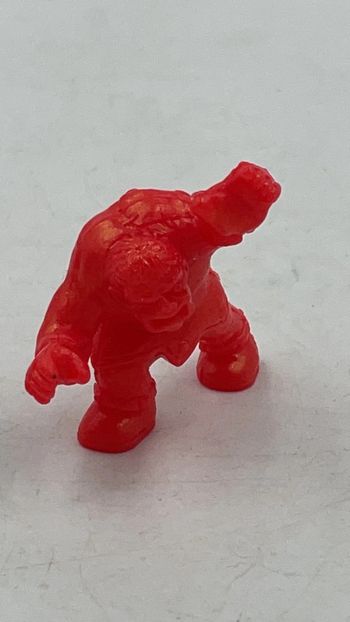 Figurine Monster In My Pocket N•48 HunchBack Red Matchbox