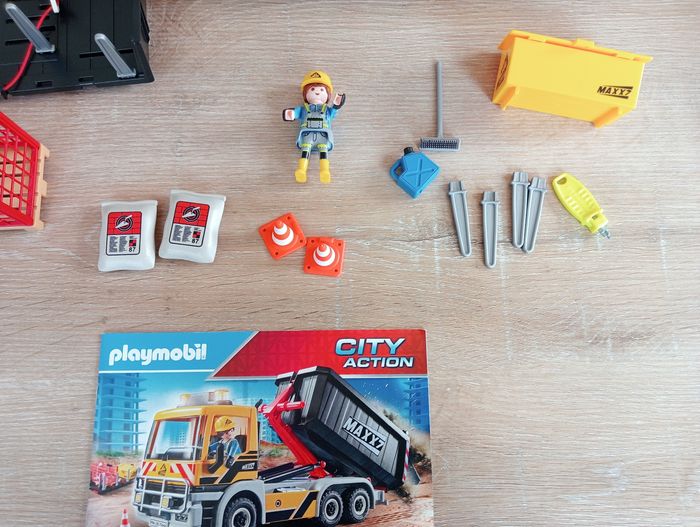 Playmobil 70444 Camion benne et sa plateforme - photo numéro 7