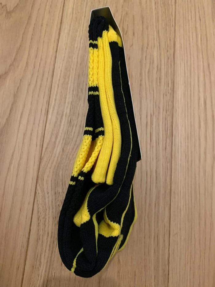 Chaussettes de football neuf taille S , taille 39-42 - photo numéro 4
