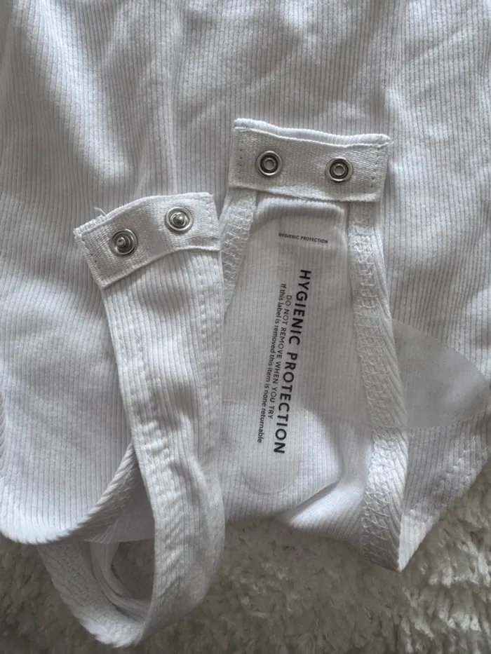 Body Blanc à manches longues Boohoo Basics – Col rond – Taille 42 – Neuf - photo numéro 3