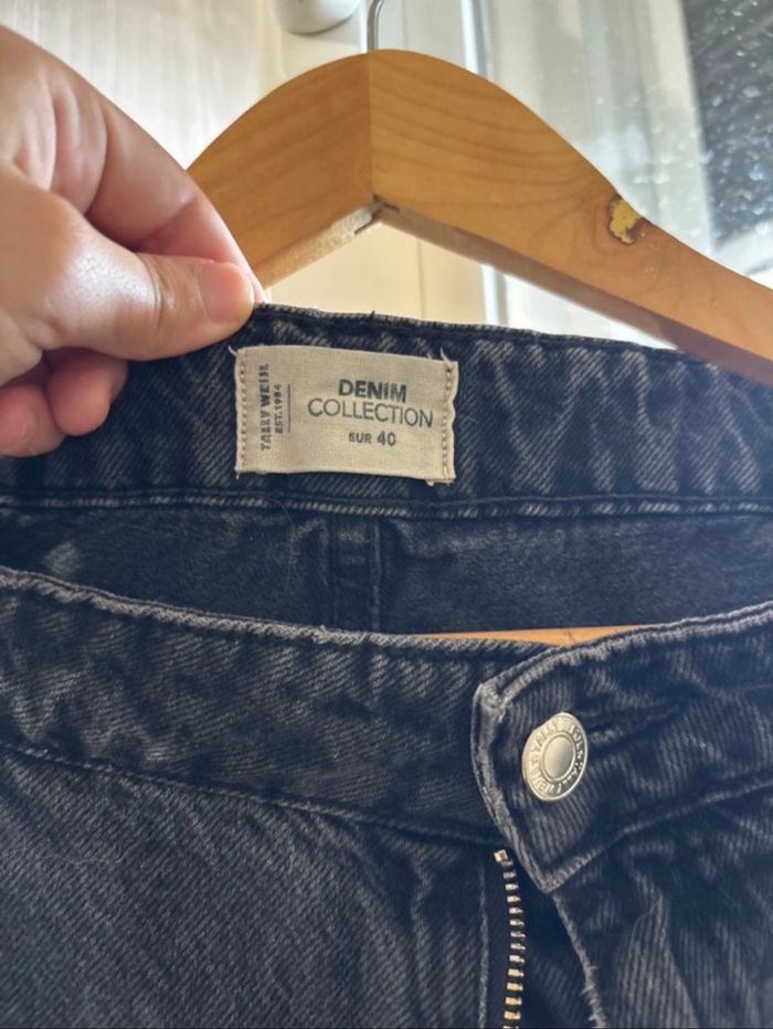 Pantalon trouée - photo numéro 3