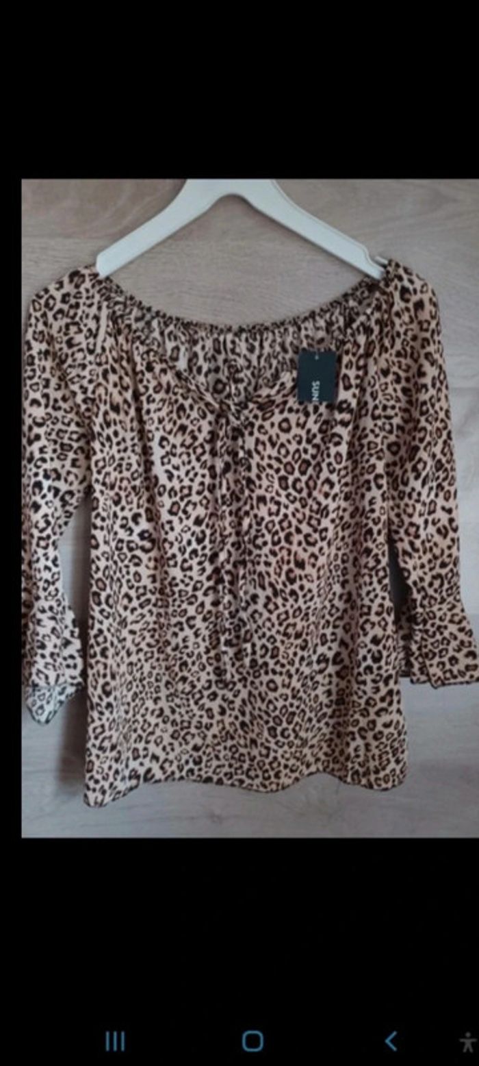 Très belle blouse léopard neuve taille 38 - photo numéro 5