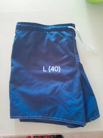 Short de bain 40