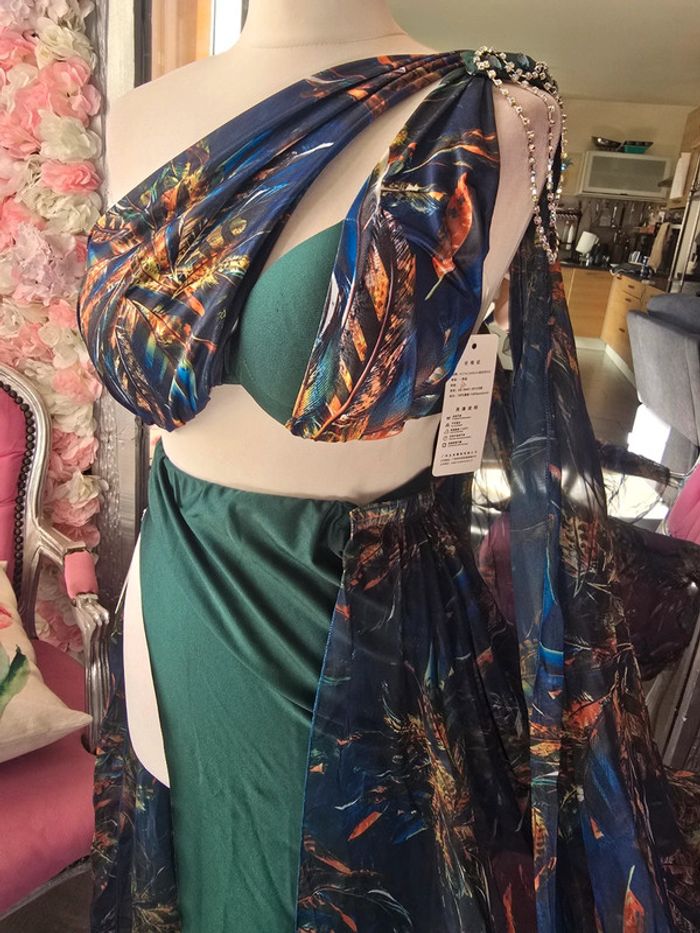 Tenue danse du ventre luxe taille L neuf avec étiquettes - photo numéro 2