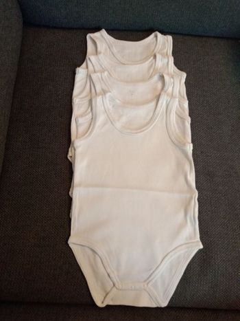 Lot de 4 bodies sans manches blancs