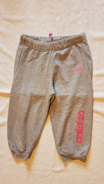 Pantacourt Adidas 10-12 ans