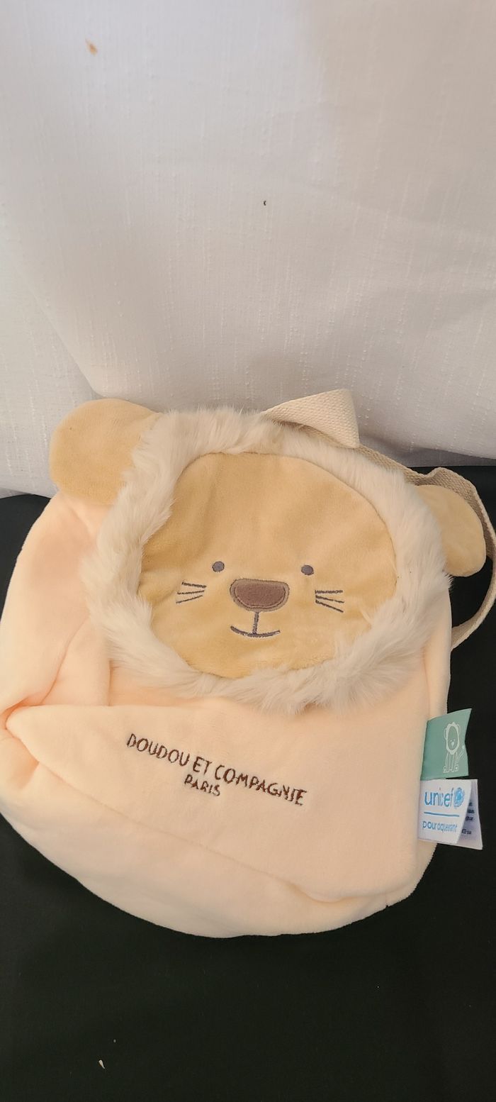 Sac à dos enfant Peluche Lion Doudou et Compagnie Unicef