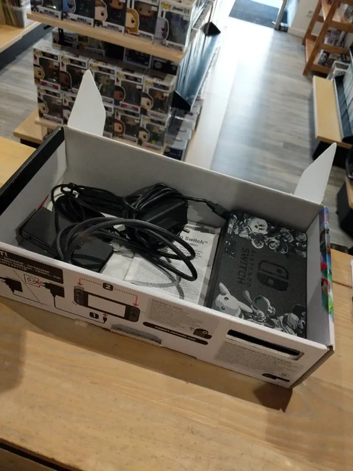 Nintendo Switch V1 Édition Super Smash Bros - photo numéro 9