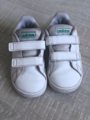 Basket adidas 23