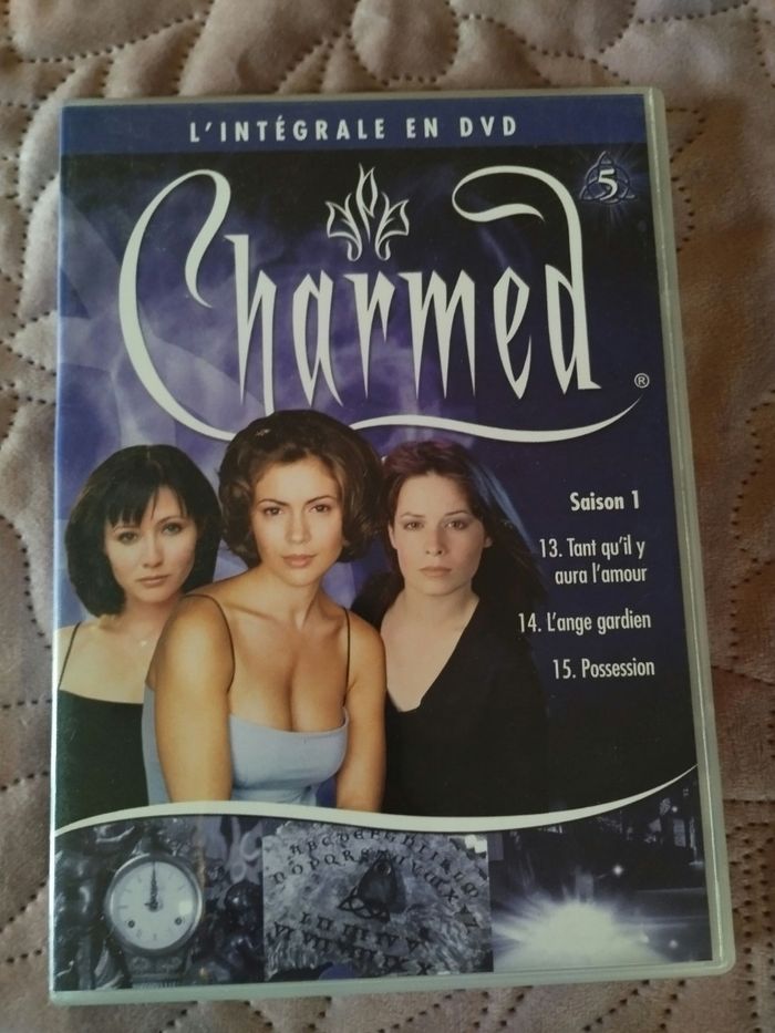 Lot DVD Charmed - photo numéro 5