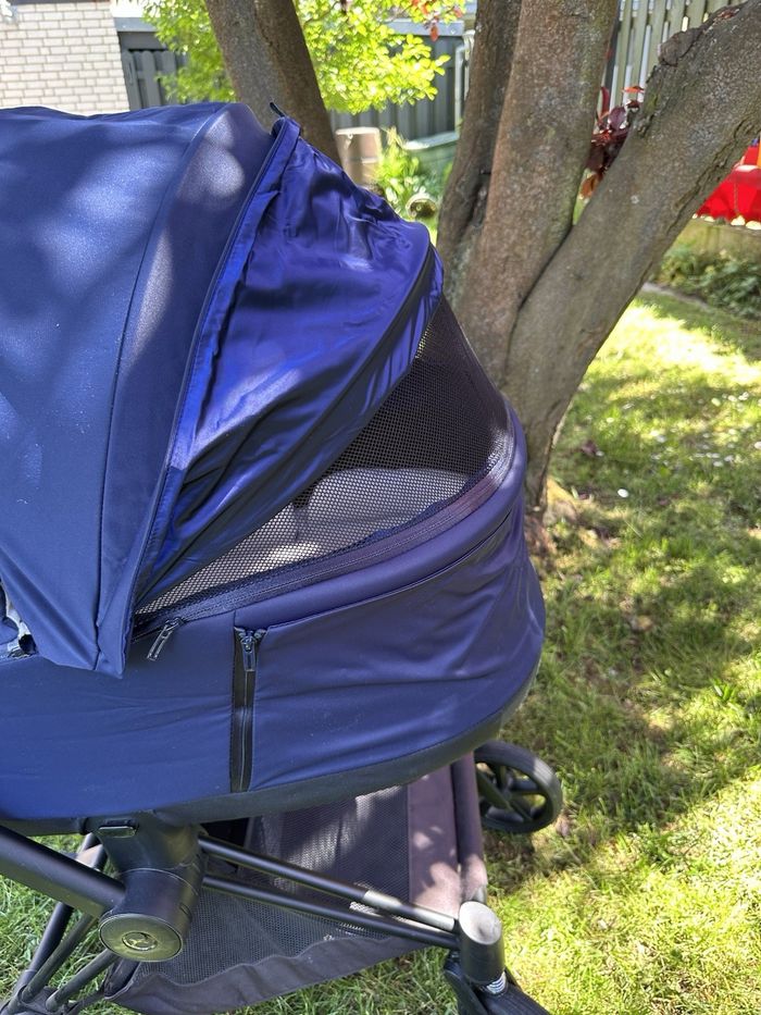 Ensemble complet de poussette Cybex Priam en bleu indigo et noir - photo numéro 2