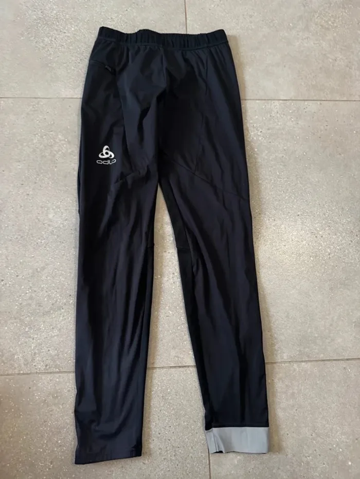 Jogging noir odlo, très bon état, taille XS