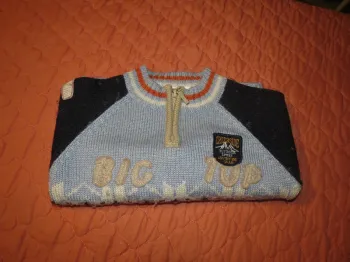 Pull garçon taille 24 mois