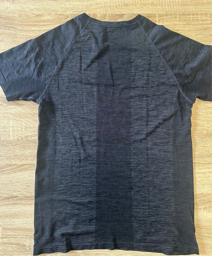 T-shirt gris noir sport - photo numéro 3