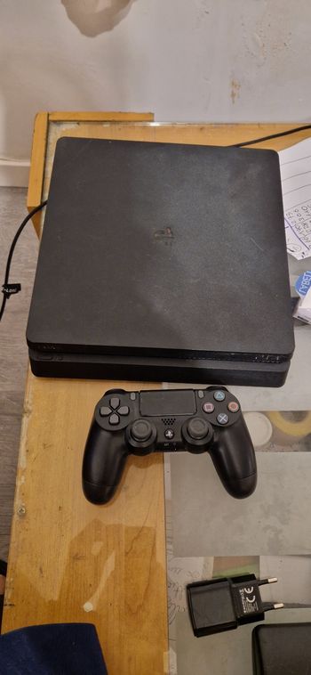 Ps4 slim