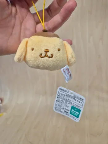Mini mascotte peluche Sanrio : Pompompurin