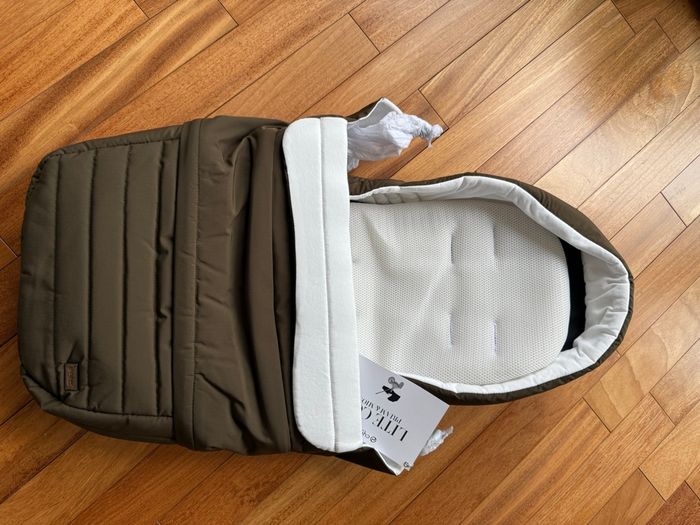 Chancelière lite cot cybex mios priam jamais utilisé khaki green