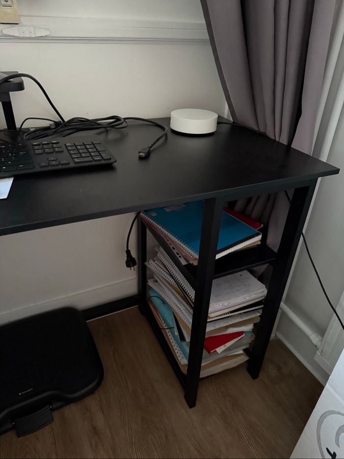 Bureau en excellent état - photo numéro 2