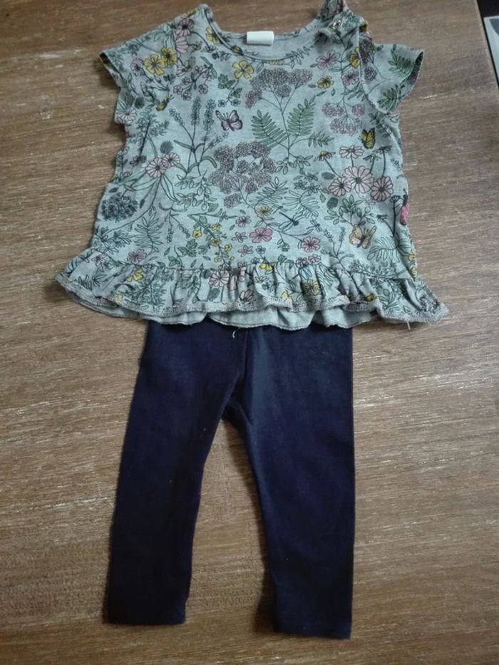 Ensemble tshirt h&m fleurs liberty legging bleu marine 6 mois bébé fille