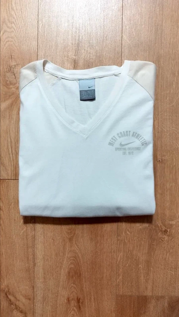 T-Shirt Nike col V West Coast Athletic Junior 12-13 ans