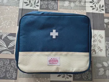 Trousse de secours pour voyage