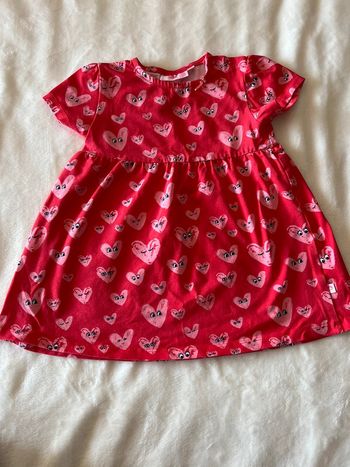 Robe avec cœurs taille 86 cm