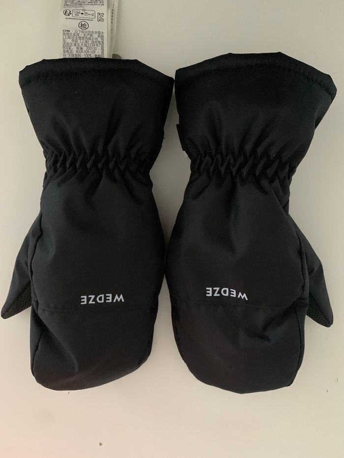 Casque de ski + lunette+ gants  6 ans - photo numéro 2