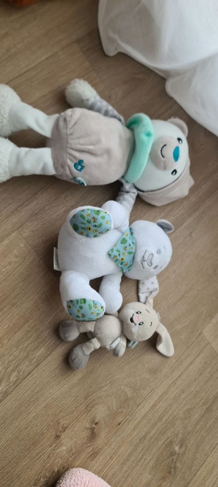 Lot de 3 peluches