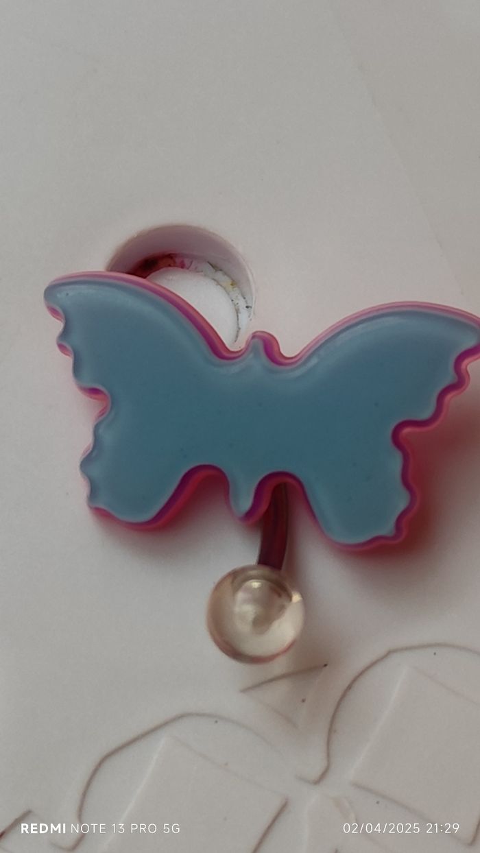 Piercing nombril papillon reverse phosphorescent - photo numéro 5