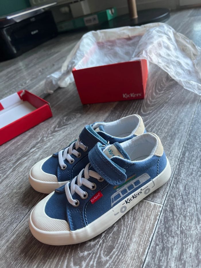 Chaussures van kickers neuve taille 28 - photo numéro 4