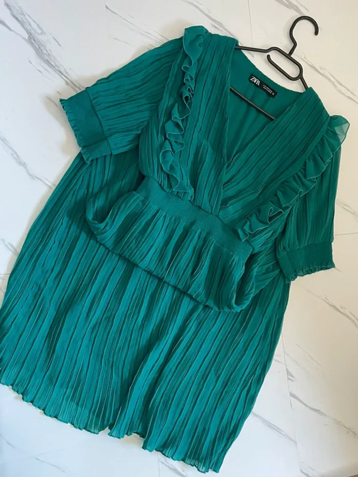 Robe plissé mi longue Zara taille S
