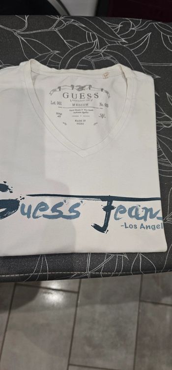 Tee shirt guess