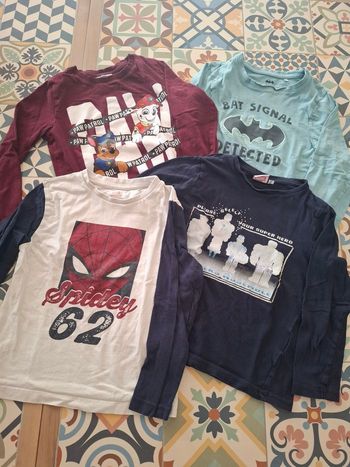 4 tee-shirts manches longues 6 ans