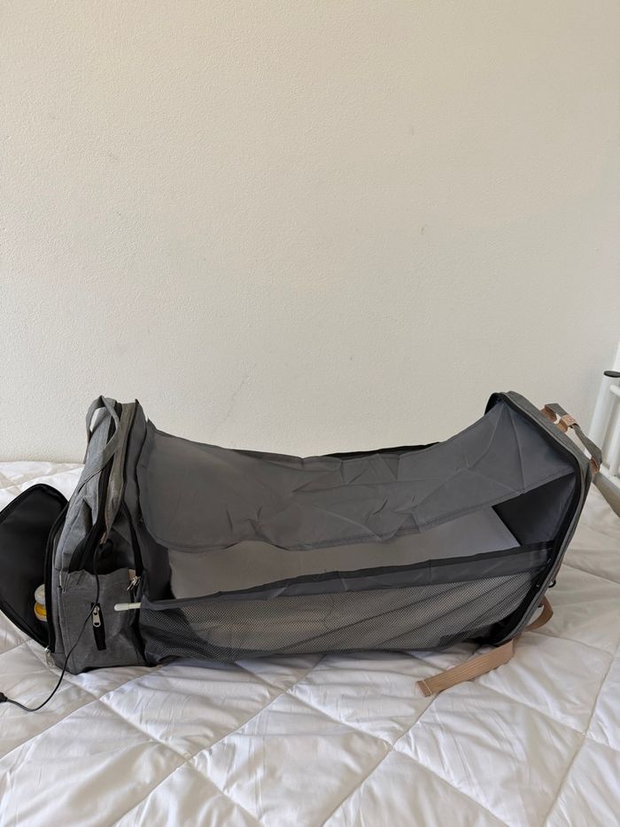 Sac à langer neuf avec lit intégré - 2 en 1 - photo numéro 6