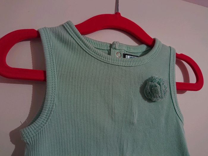 Tee-shirt sans manche Kiabi 12 mois - photo numéro 3