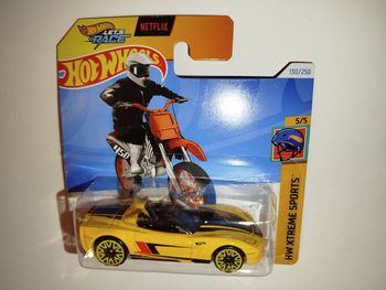 Hot Wheels Erreur Corvette C6 dans Blister de HWF450 de la Série Netflix Let's Race 2024