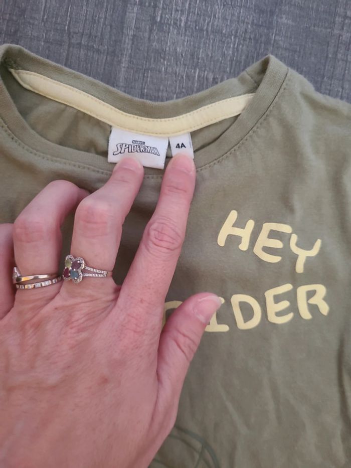 T-shirt spider man - photo numéro 2