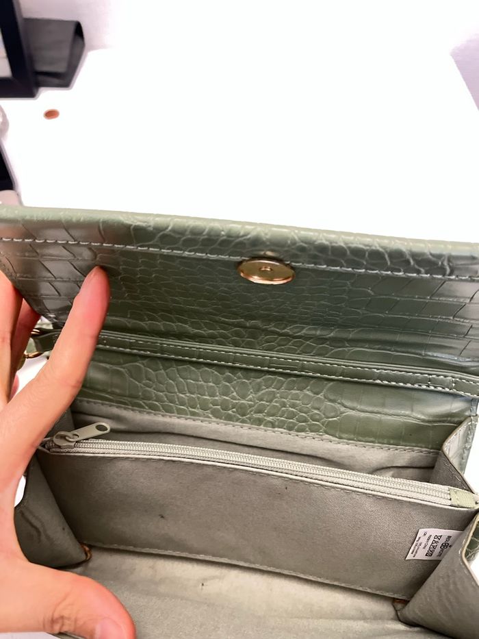Sac à main et aussi bandoulière, marque Bijoux Brigitte - photo numéro 4