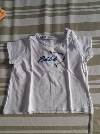 Tee-shirt manches courtes bébé garçon Taille 6mois 