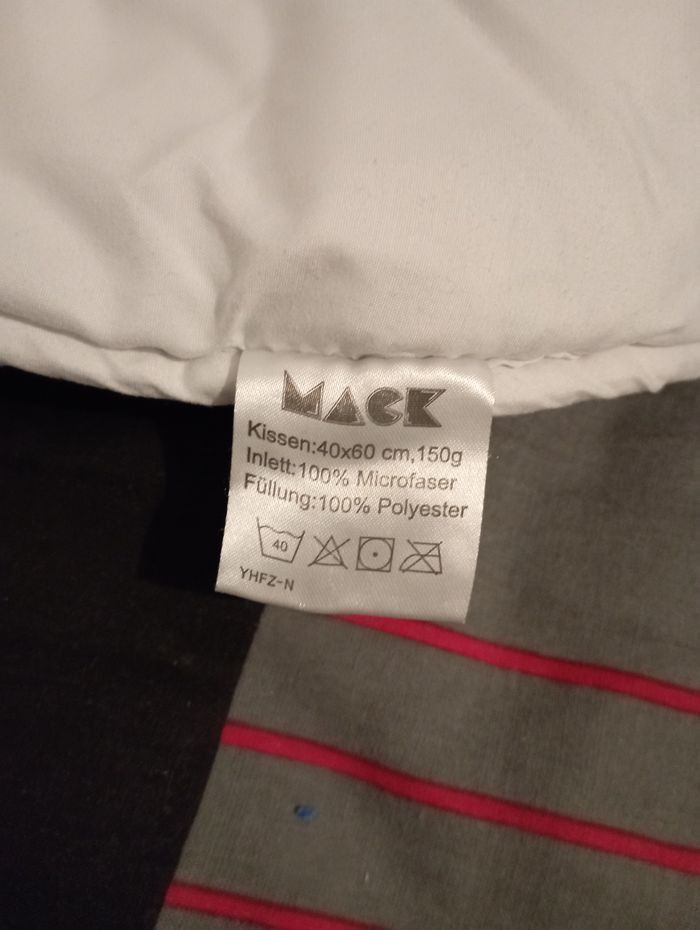 Couverture bébé + oreiller Mack + couverture prémaman+ parures - photo numéro 2