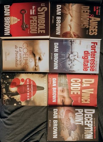 Lot livre dans brown