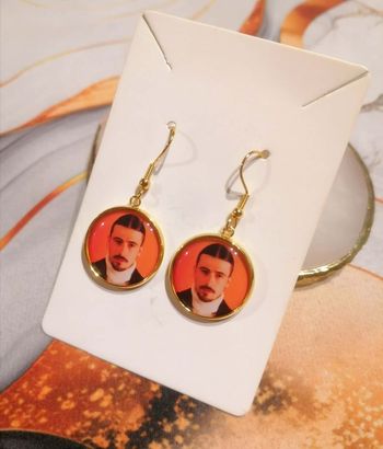 Boucle d'oreille pierre garnier