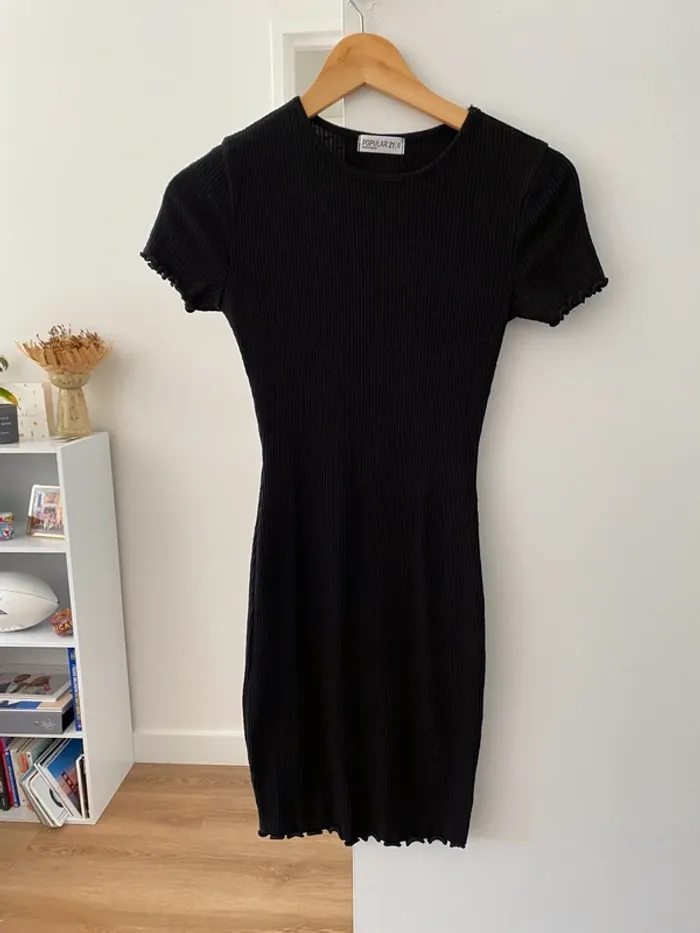 Robe noire moulante - Popular 21 - photo numéro 3