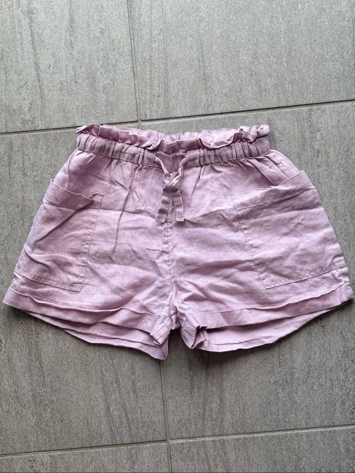 Short Lila