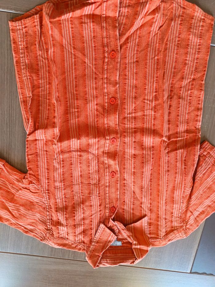 Chemises taille 8 ans - photo numéro 3