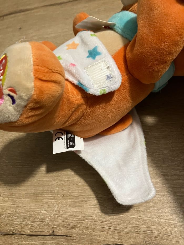 Peluche bébé avec couche - photo numéro 3